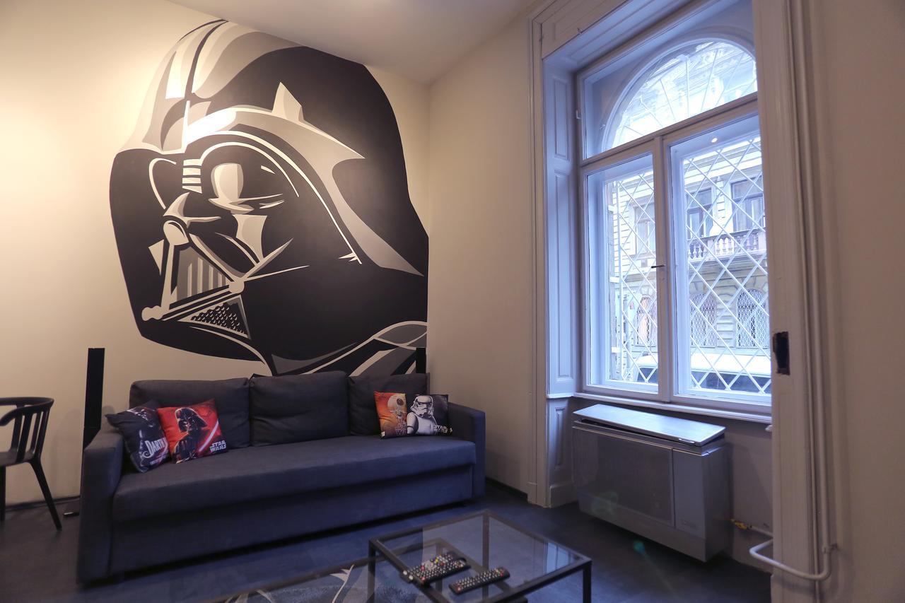 D.Five Galactic Apartment - Budapest — Photos 1